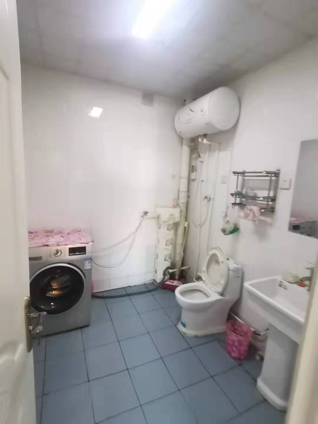 毛家芙蓉阁楼家电齐有空调