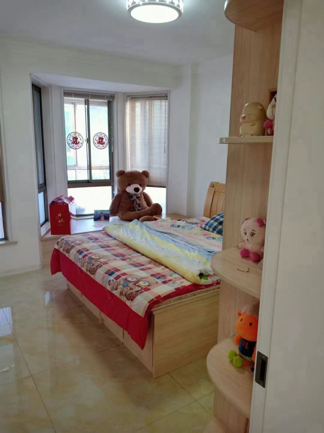 丽景华庭1楼85平精装短住三室59.8万