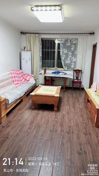 东风花园 2楼 94平 三室一厅 位置超好 53.8万