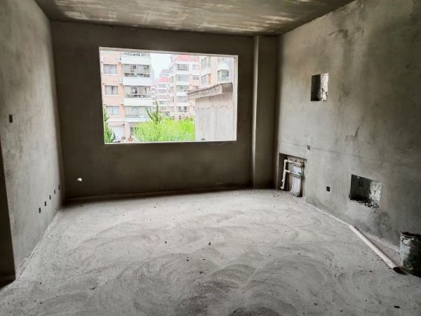 东方明珠二楼63.8万出售