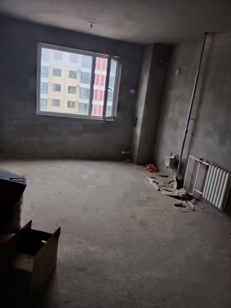 官地明珠花园框架四楼出售
