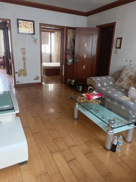 祥和小区2楼89平47.8万，三室一厅