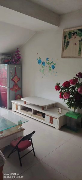 西馨园小区6楼85平精装修（房东自己装修）双气地暖
