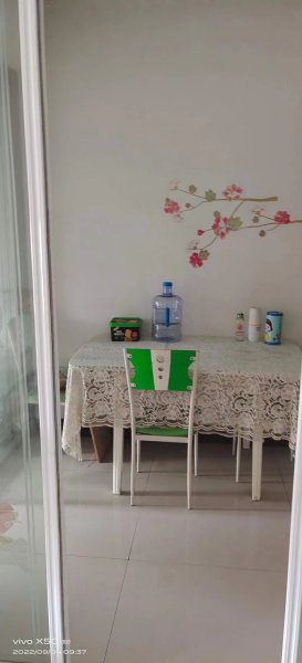 西馨园小区6楼85平精装修（房东自己装修）双气地暖