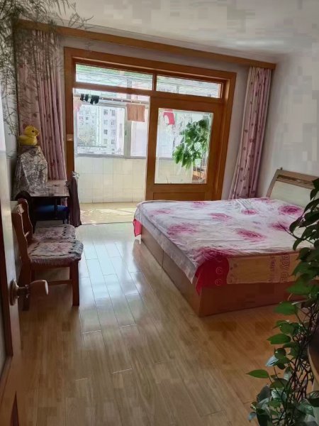 光明小区2楼74平37.8万