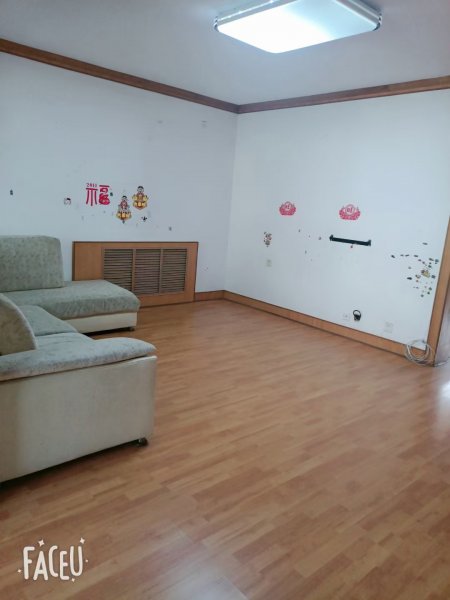 豪门小区四楼 87平 两室（可三室）两厅