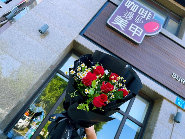 顶尖咖啡遇见美甲