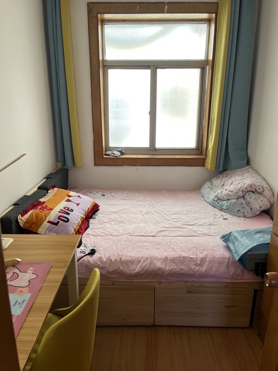 学区用证首选！向阳一区贴地3楼，黄山府前一中学区房，紧邻超市