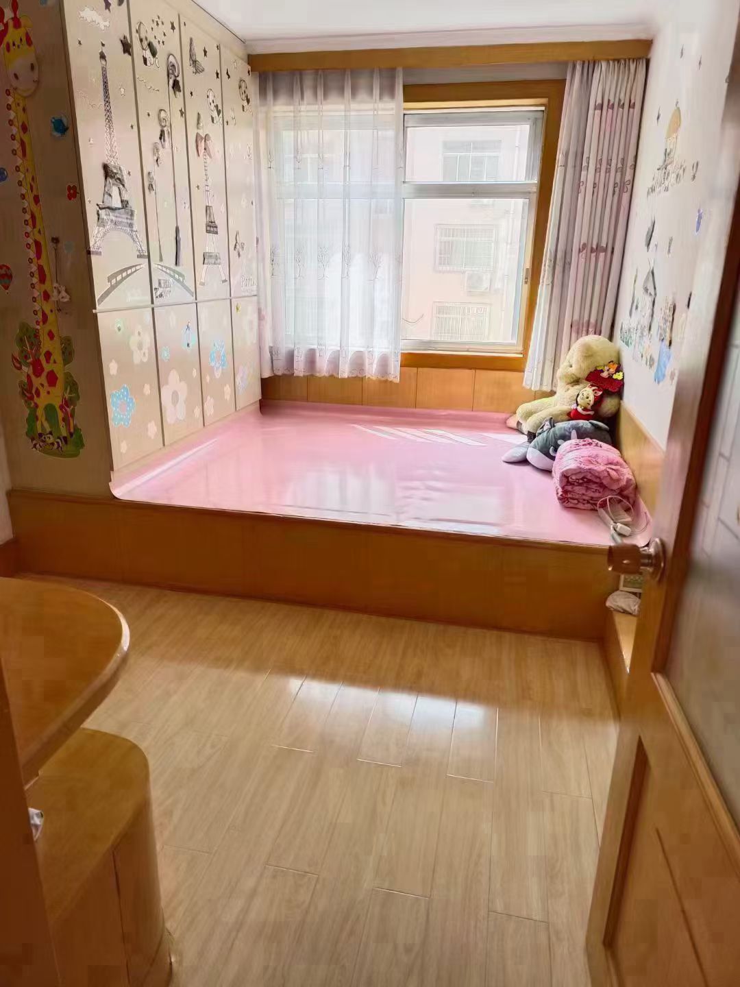 光明小区2楼74平37.8万