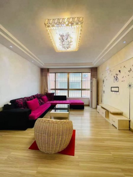 一实小学区，夏南新城框架3楼东边户，97平地暖，三室两厅，精