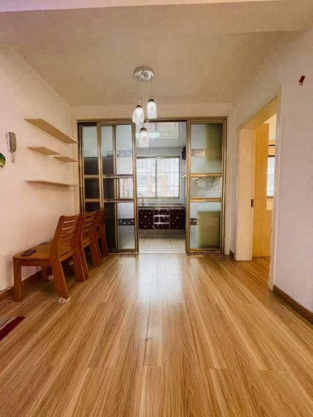一实小学区，夏南新城框架3楼东边户，97平地暖，三室两厅，精
