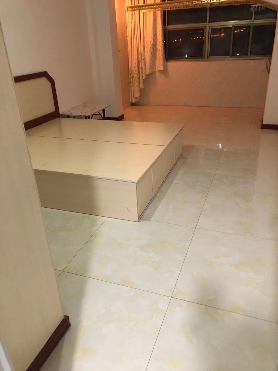 兴发小区阁楼租金700