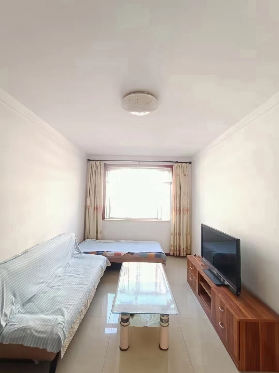 向阳小区二楼出售