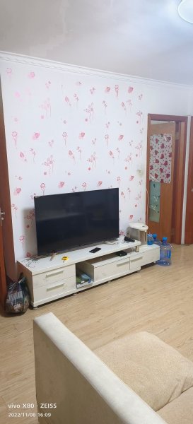 金岭阳光3楼71平三室拎包仅售28.8万