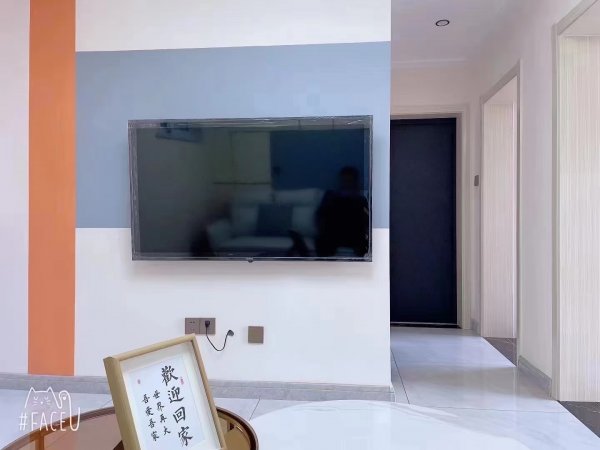光明小区5楼65.5平，3室精装末住，全家硅藻泥，地暖，28