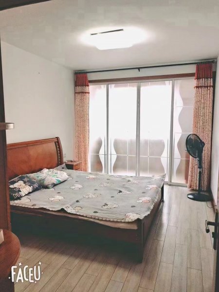 怡园小区 仅售十天！！ 1楼88平，两室一厅双气齐全