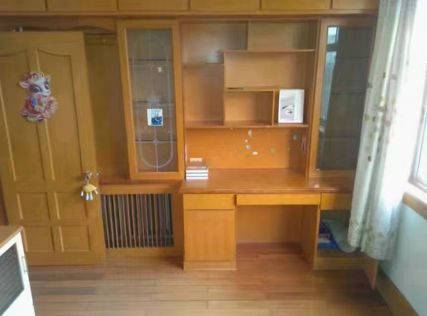 城东二区四楼吉房出售