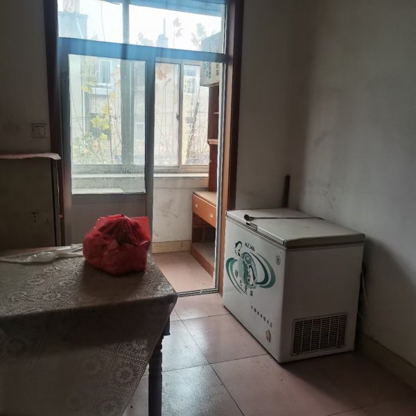 向阳小区二楼出租