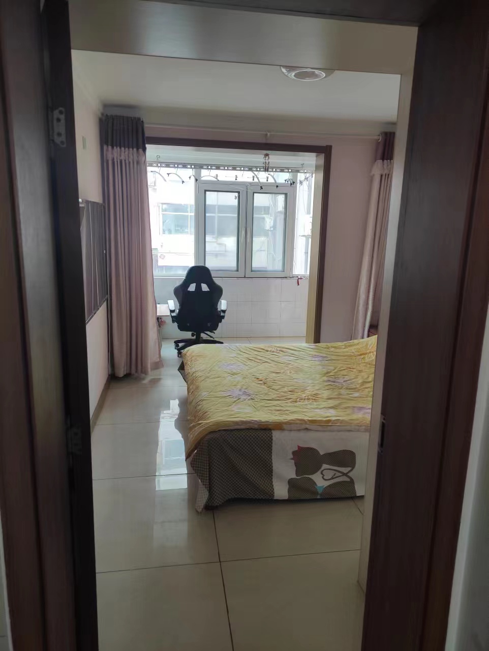 低价出售华冠二区一楼