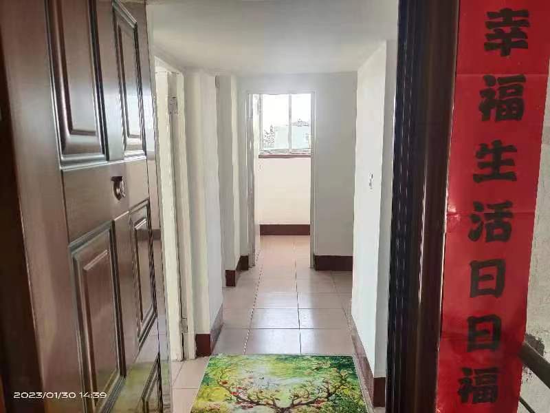 一中旁馨园小区精装70平两室家电家具齐全