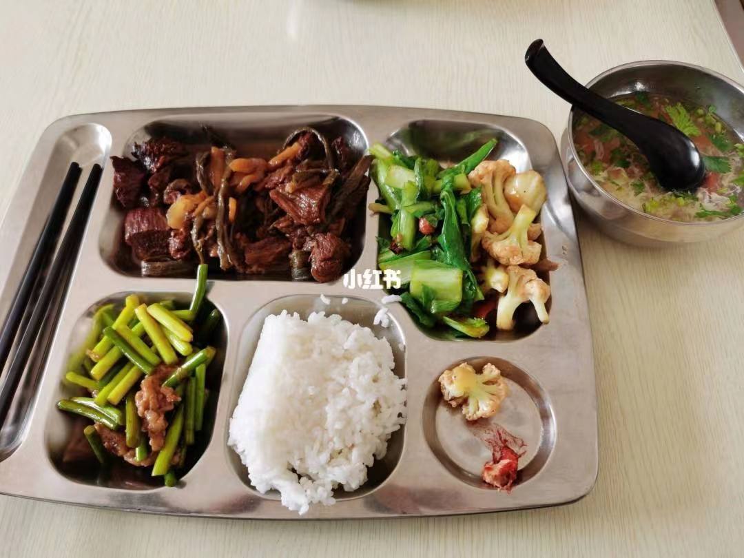 本地企业招机器操作工数名！高新待遇优！五险一金