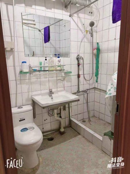 静园小区2楼72平，2室精装短住。家具家电齐全，拎包入住