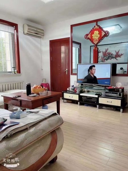政府二区一楼85平，近几年装修，三室朝阳，全明户型，洗手间带