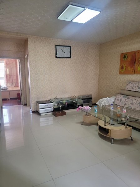 正华青山小区，1楼，81平，3室，简装修，43.8万，可贷款