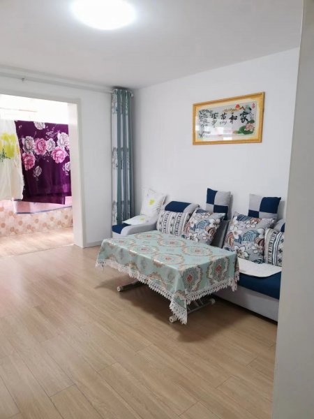 静园二楼77.5平志邦全屋定制，精装短住，房东去北京发展诚售