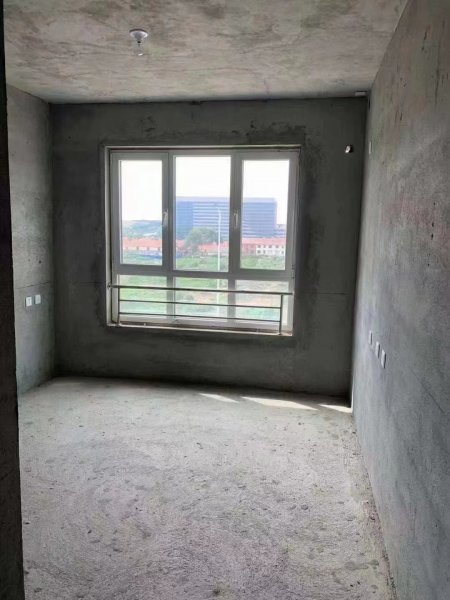 紫锦嘉园框架3楼东边户，119.5平，三室两卫，82.8万，