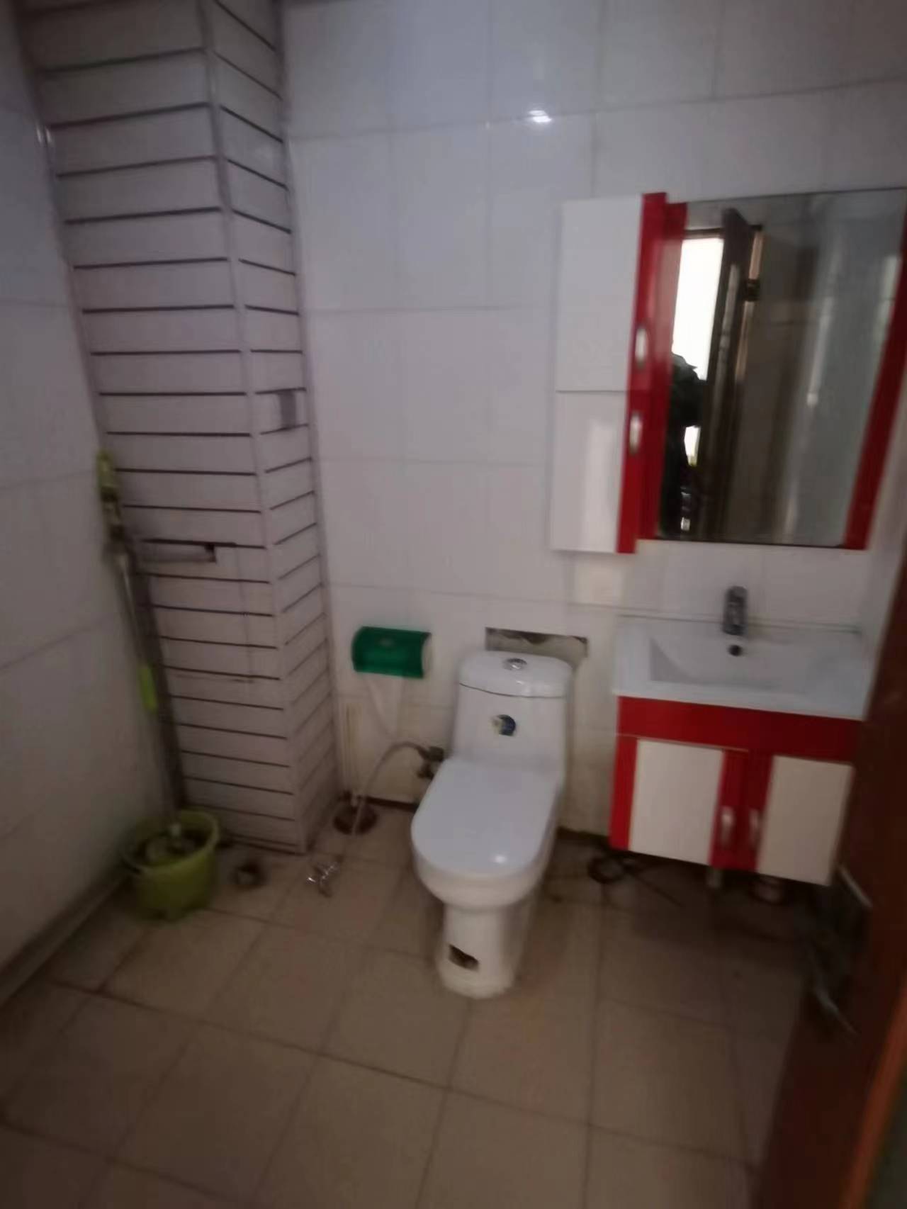 金帝附近出租两室租金650