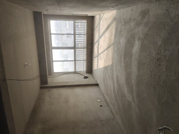 金苹果六楼加阁楼毛坯