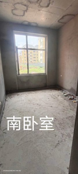 金盛苑一楼 70.76平 毛坯两室，边户，卫生间带窗，地暖3