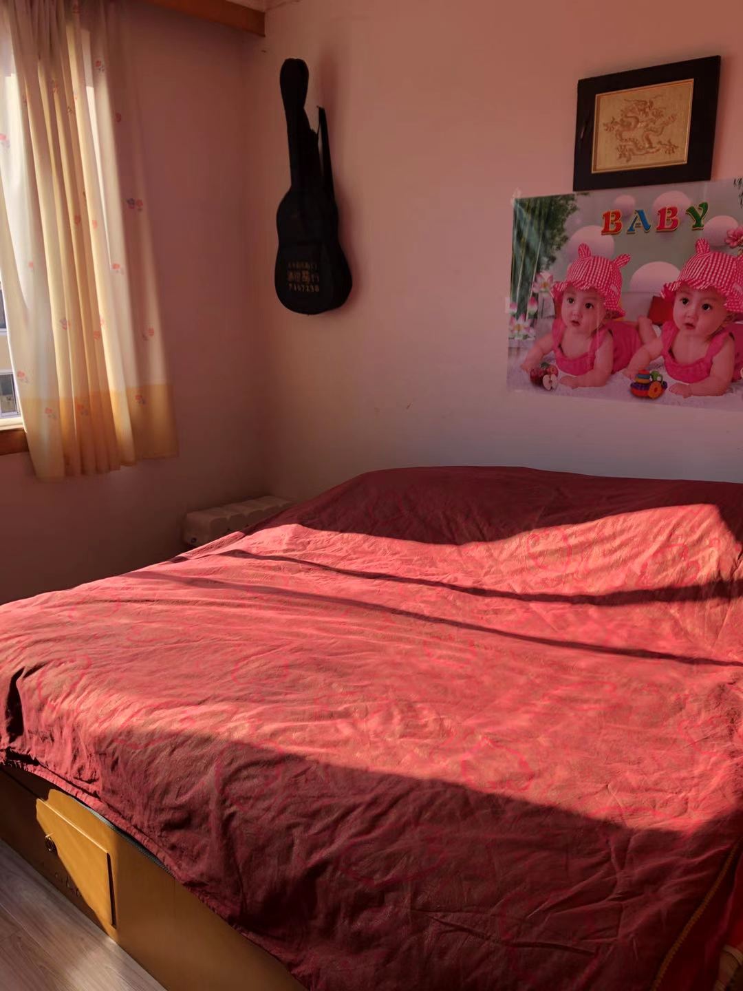 兴东小区5楼79平，33.8万，精装，带家具家电，出门市场超