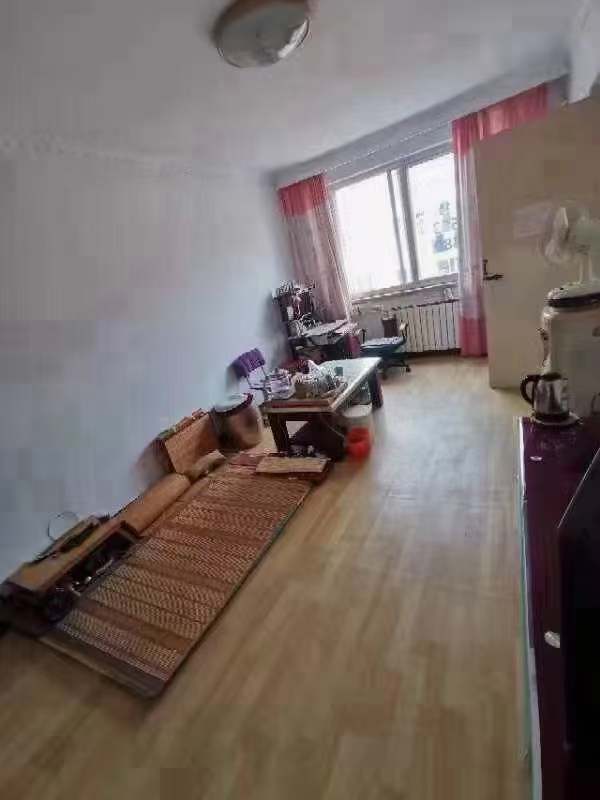 向阳小区精装五楼出售