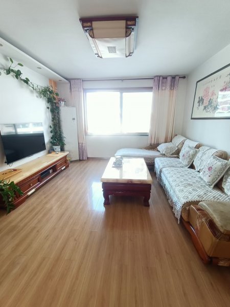 城东新三区 框架 2楼102.5平 地暖 双气 仅售68.8