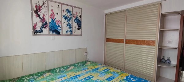 二实小跟前一楼出售