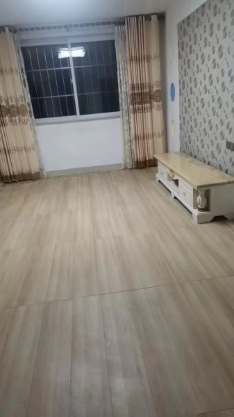 笙歌二期一楼2011年竣工，地暖精装短住！两室两厅90平