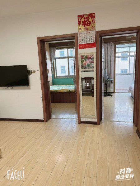 静园小区2楼，72平，2室精装短住售36.8万
