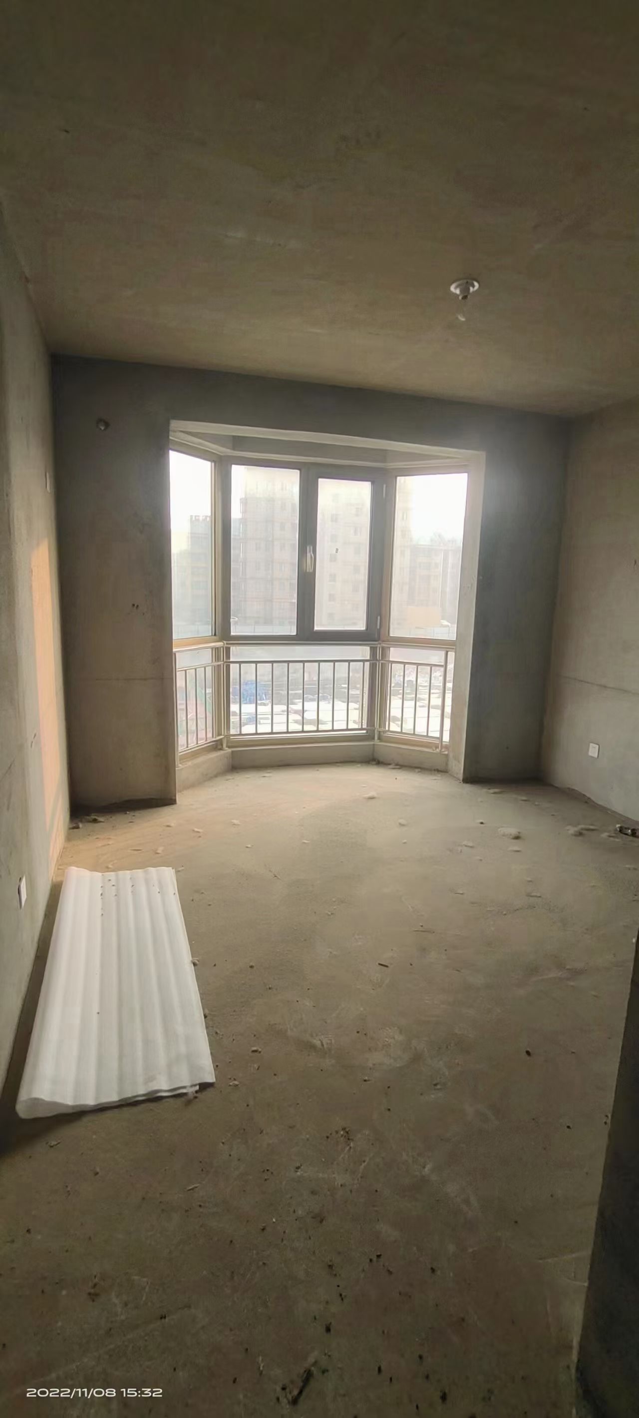 丽景华庭3楼116平3室2卫66.5万