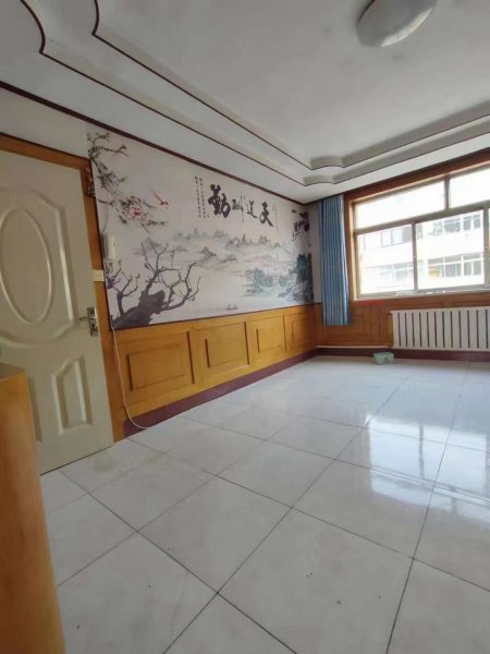 府前学区房，馨园小区三楼，87平，三室双气
