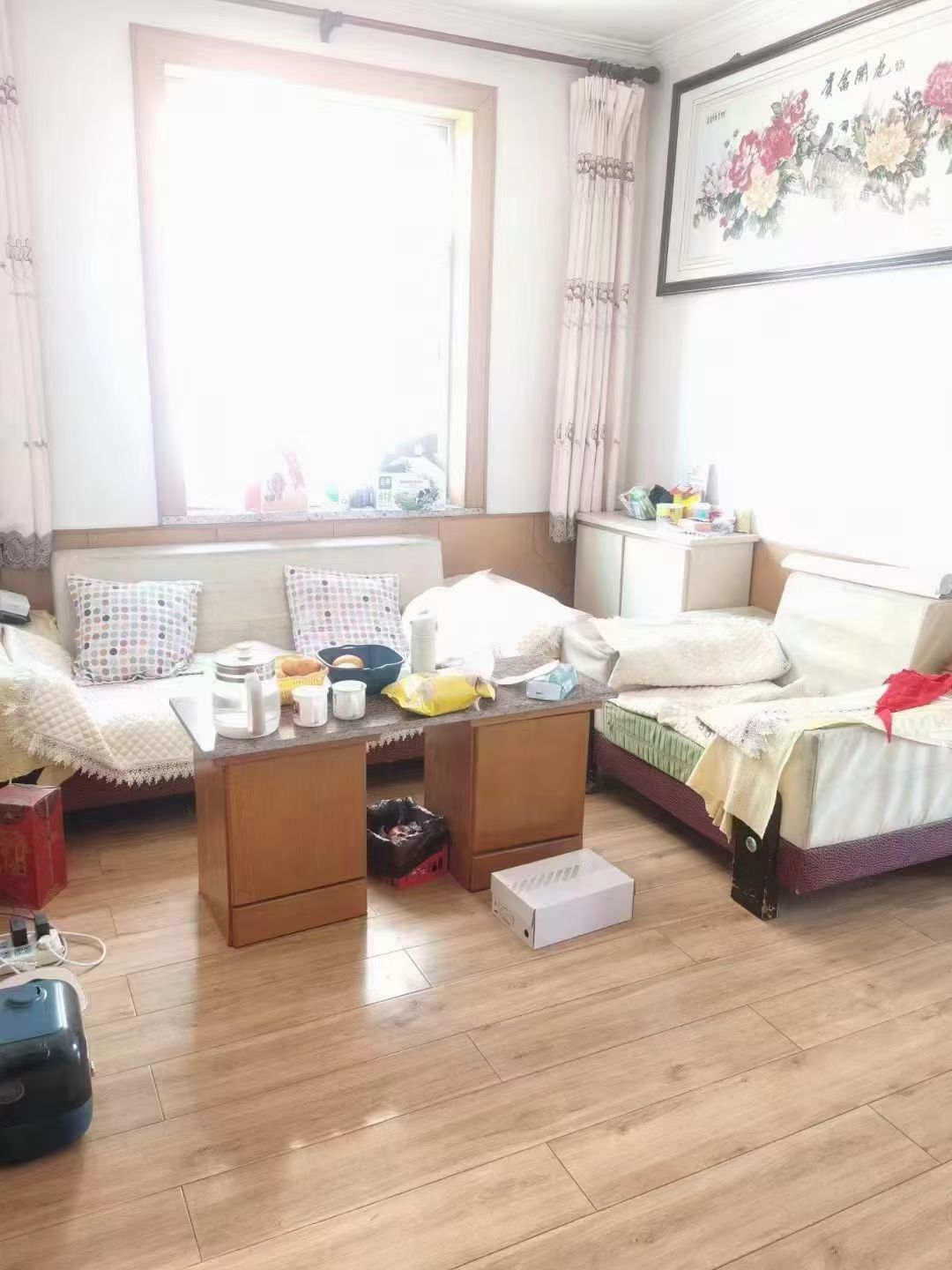 前源小区2楼72平中厅2室35.8万