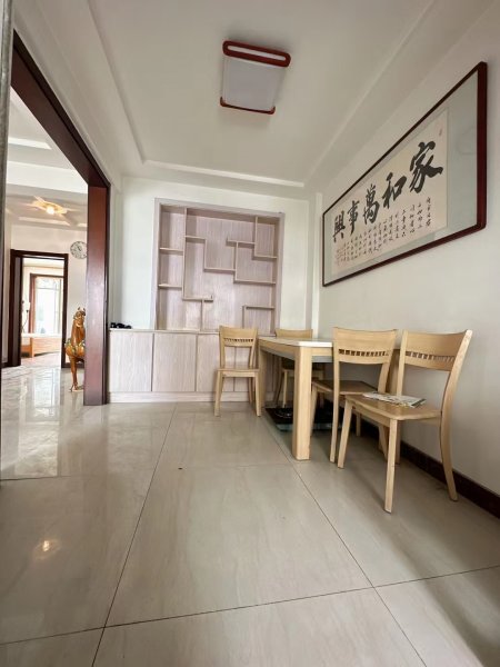 富豪城西区（坡上）框架1楼100平左右，仅售47.8万！精装
