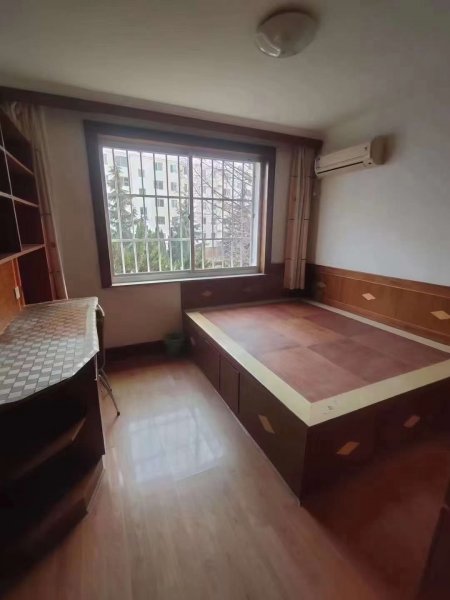 豪门小区一楼87.38㎡，两室两厅，拎包入住