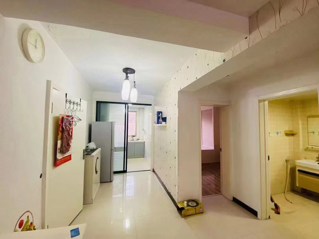 精装短住 嘉悦小区，一楼91平米，框架地暖落地窗，精装修拎包