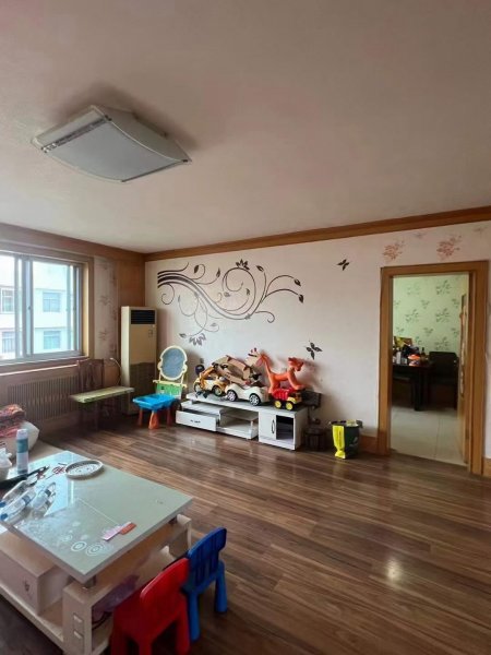 祥和家园5楼126平，北厅，三室朝阳，02年竣工双气齐全
