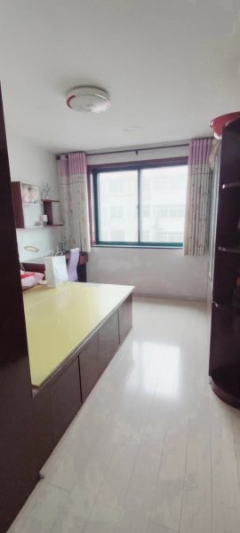 腾达花园4楼 102平46.8万！2室可改3室