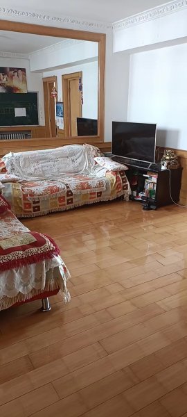 静园4楼低价出售
