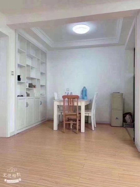 香格里拉二区框架85平一楼户型方正两室朝阳，卫生间带窗，精装