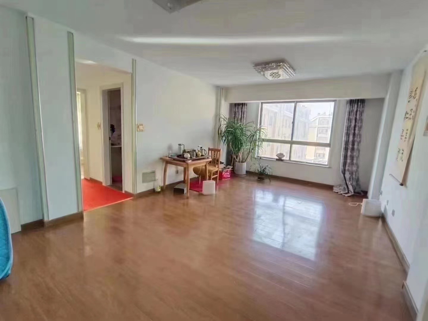 L西城华府 框架三楼 边户 108平，三室两厅